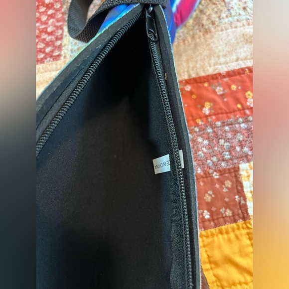 Insulated over shoulder beer can cooler. - Picture 2 of 5